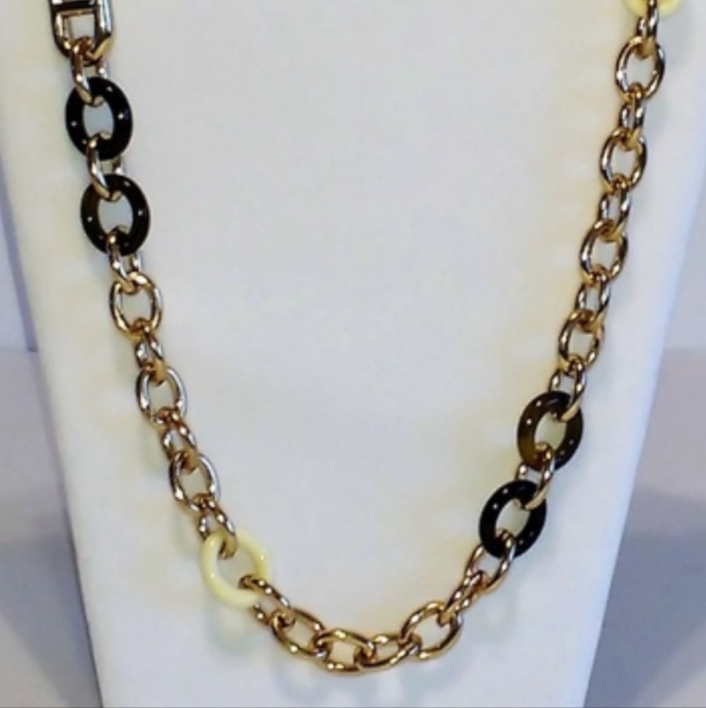 Banana Republic Gold Link Necklace